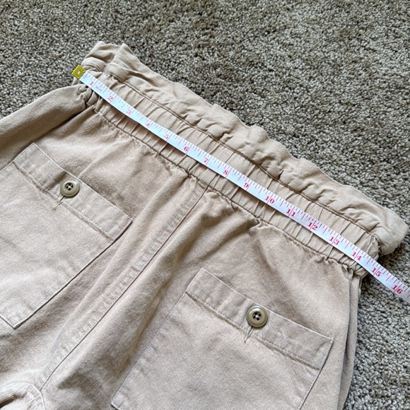 The Great. The Midland Frayed Paperbag Drawstring High Waist Shorts in Sand/Tan - Picture 10 of 12
